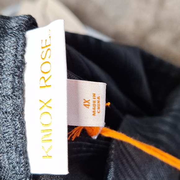 NEW!! KBOX ROSE LONG SLEEVE TURTLE NECK SIZE 4X - Picture 6 of 7